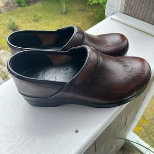 Dansko Clogs Brown